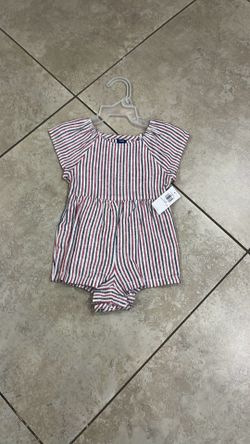 Old Navy Baby Girl’s Outfit, Size 3-6 Months