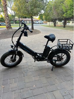 Lectric XP Step-Thru 2.0 Electric Bike With Second Battery