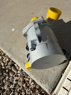 Engine Electric Water Pump For BMW 128i 