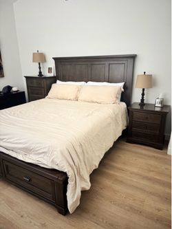 King Bedroom Set