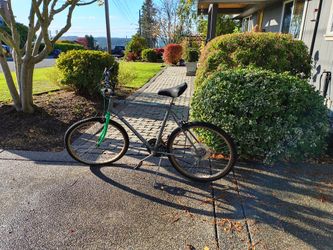 Vintage 1980s Men's 18 Speed Mountain Bike