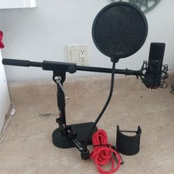 Scarlett Mic MK III with Proline Boom Desk Stand and Sterling PF2 pop filter