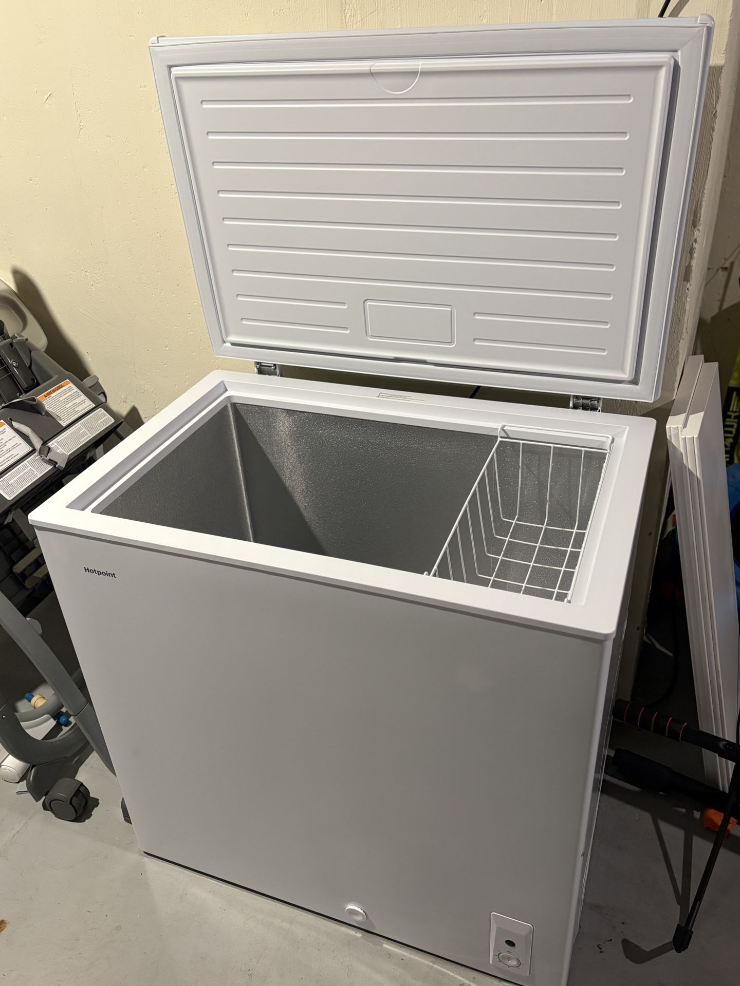 6.9 Cubic Ft. Deep Freezer-Like New