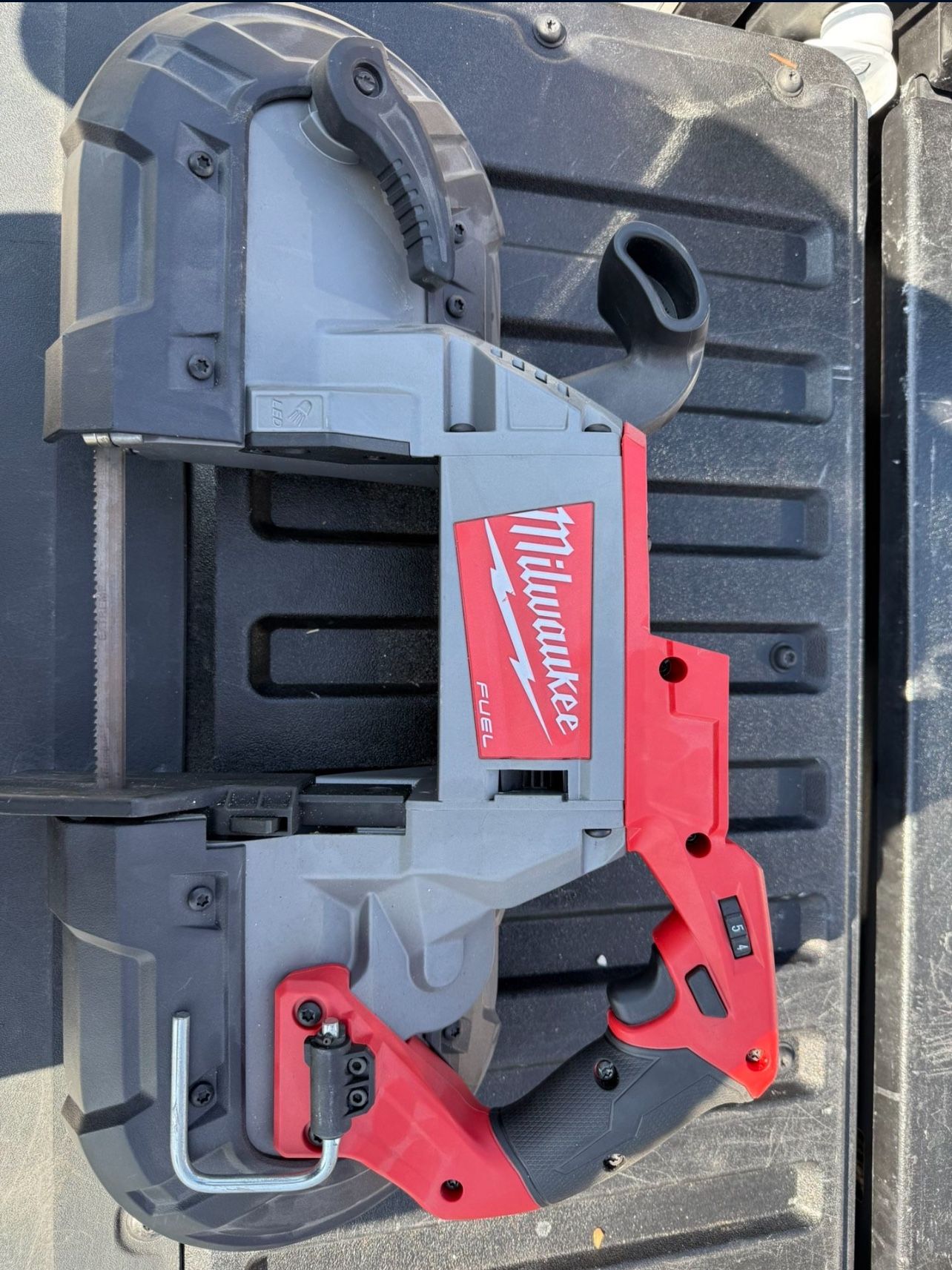 Milwaukee Deep Cut Bandsaw