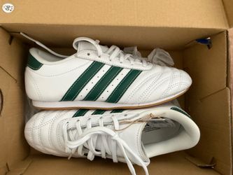 Women’s Adidas shoes size 6