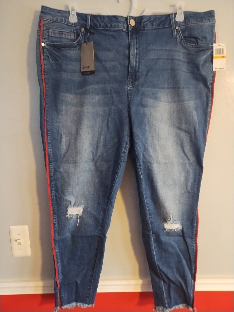 SEVEN 7 MID-RISE ANKLE SKINNY JEANS... CHECK OUT MY PAGE FOR MORE ITEMS