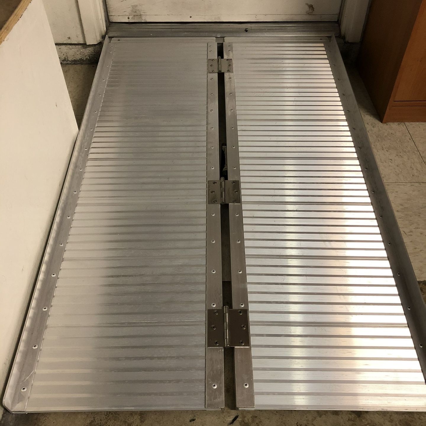 Foldable Wheelchair Ramp 4FT, 600 lbs Weight Capacity, Portable Folding ...