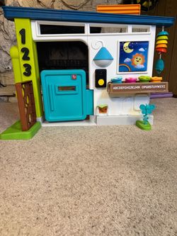 Fisher-Price Laugh and Learn Playhouse