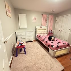Bedroom set for kids up to 15