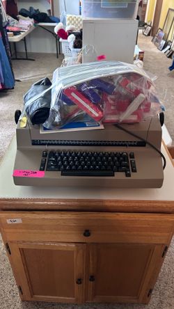 Vintage IBM Correcting Selectric II Typewriter