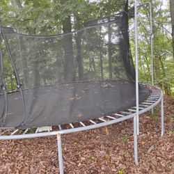 Trampoline 