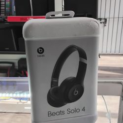 BEATS SOLO  4 NEW