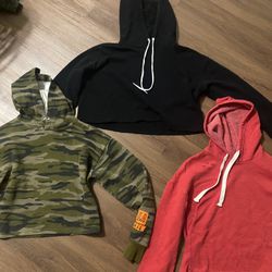 Women’s Crop Hoodie Sweatshirts Size Small Lot 