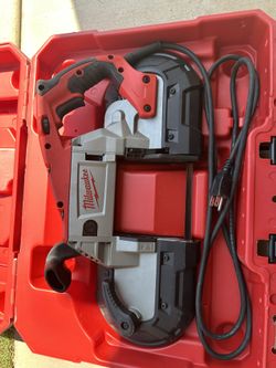 Milwaukee 6232-20Deep Cut Corded 11 Amp Variable Speed Band Saw