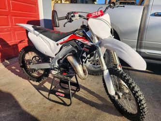 02 Honda CR125R 2stroke DirtBike