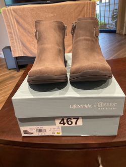 LifeStride Bzees Gaze Ankle Boots Size 10M in Brown
