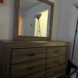 Dresser Vanity 