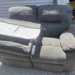 Reclinable Couch