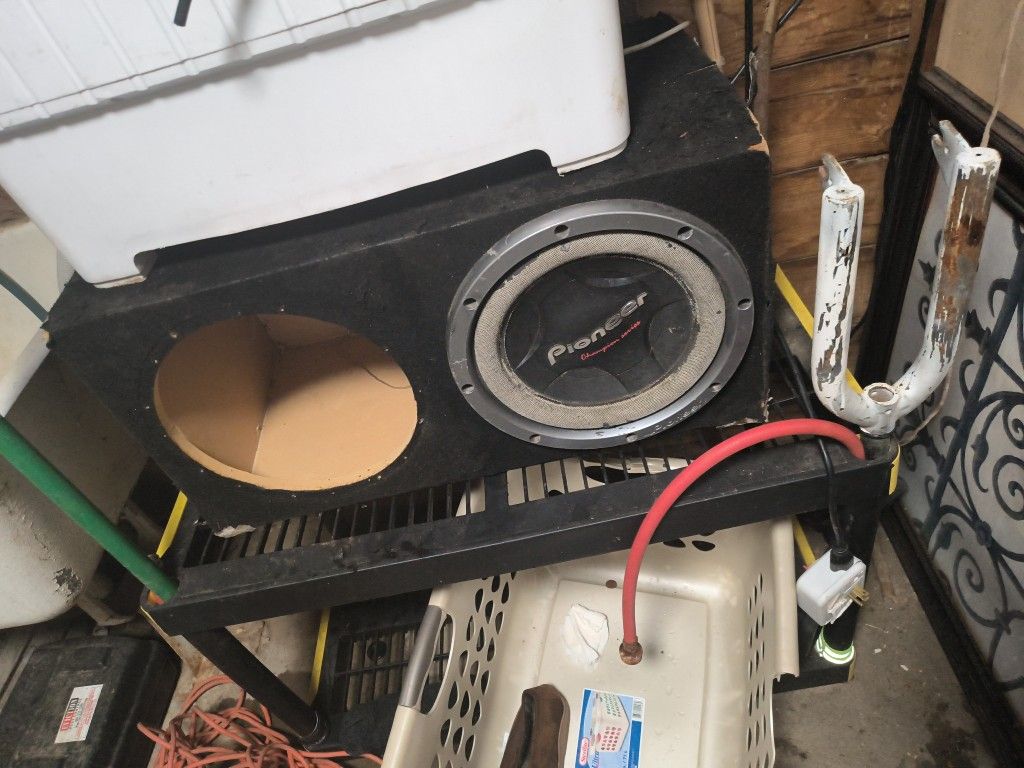 Pioneer Champion Series With Box