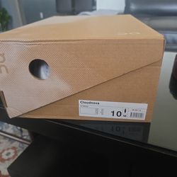 On Cloudnova All White size 10 Men Running Casual Shoes New