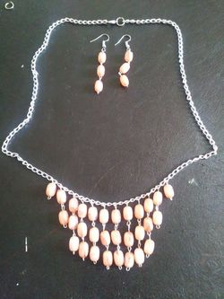 Juego de collar nuevo