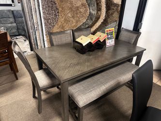 Dining table set! $599 🚨📦