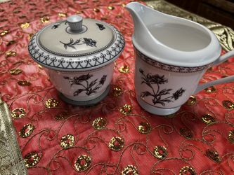 Bone China - Sugar And Creamer Set