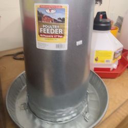Little Giant Poultry Feeder
