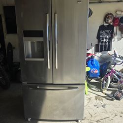 Refrigerator