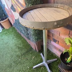 Coctail Table Barrel Top