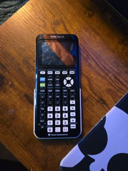 Excellent condition barely used texas instruments TI-84 plus CE graphing calculator