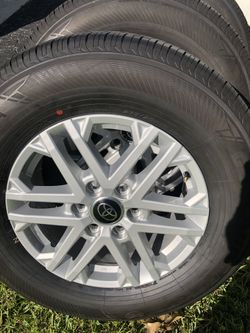 Brand New Toyota Tundra 18” OEM Wheels And Tires X 4