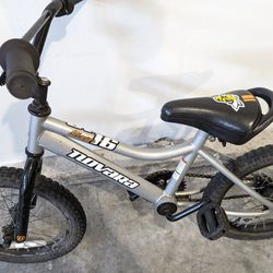 kids bike - 16"  wheels - REI novara  "stinger"