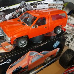 Red cat racing Nissan hardbody founders edition lowrider dancing bed special deal right now $ 649