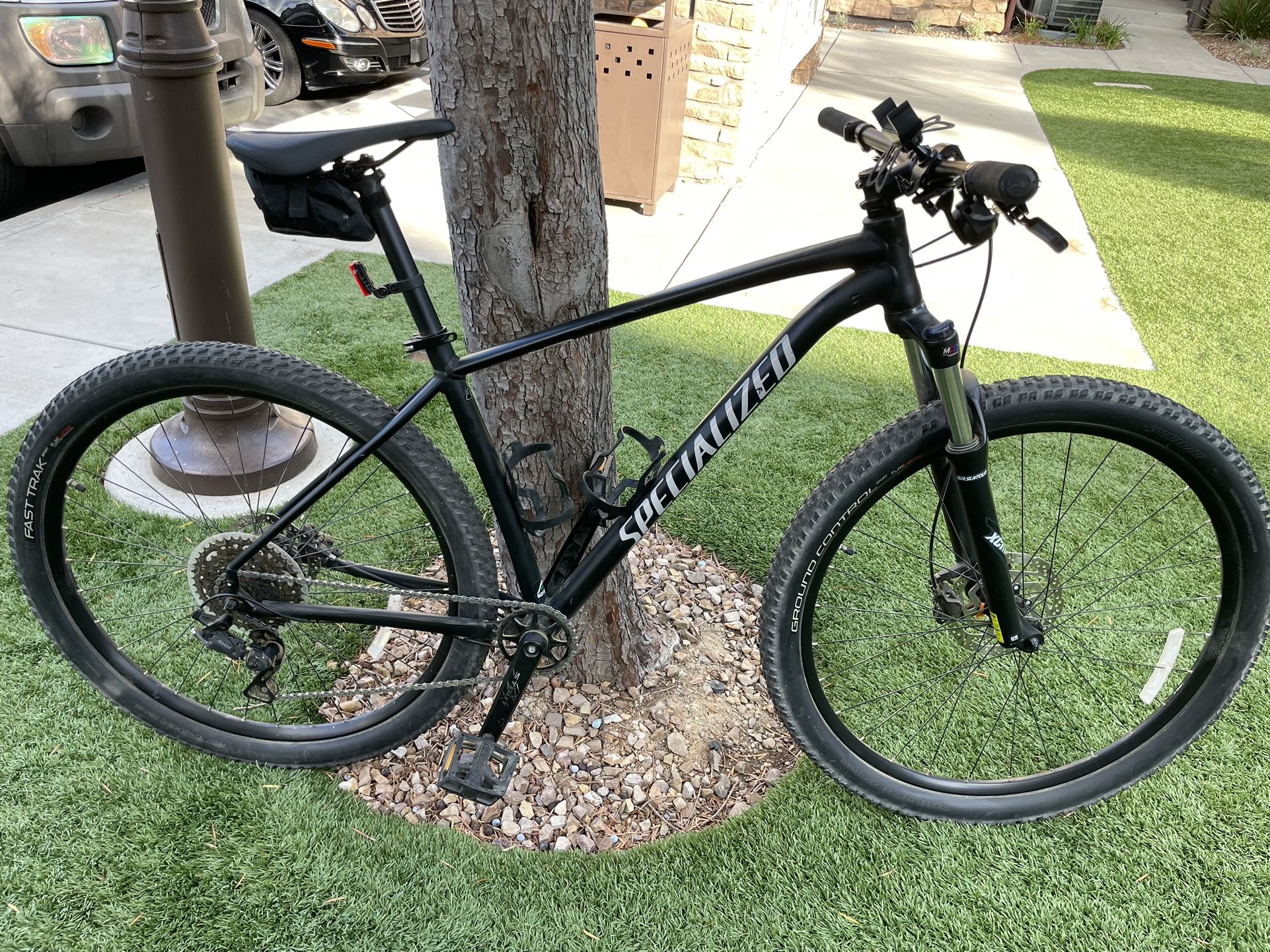 Specialized Rockhopper Comp 29 1X Mountain Bike - Large - Black / Gloss Dove Grey with lock!