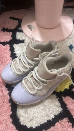 Jordan 11 Retro Low Pure Violet White