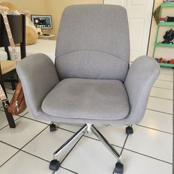Office Chair And Desk
