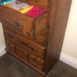 Wood Dresser With 5 Drawers 