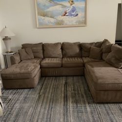 Sectional Couch 