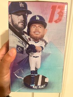 Max Muncy bobble head