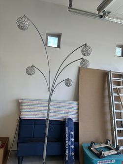 Free Standing Elegant With 5 Lights And Dimming