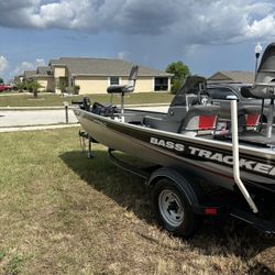 2015 Bass Tracker Pro160