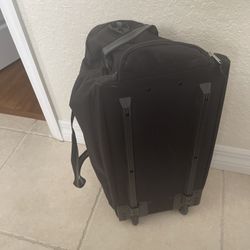 Eddie Bauer Carry On Gym Bag Excellent Condition 