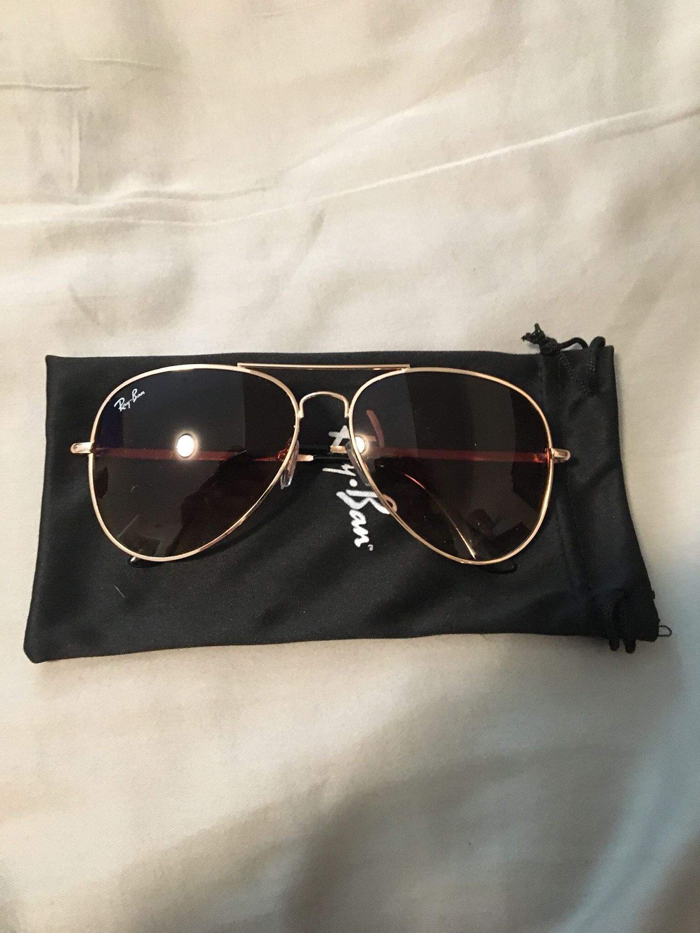 New Ray Ban Aviator sunglasses with Gold Frame and Brown lenses