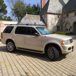 2005 Ford Explorer