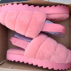 Uggs Fluff Slippers