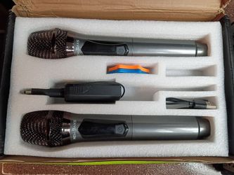 New Baxs Wireless Microphone Set