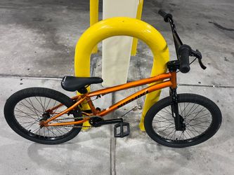 {READ THE DESCRIPTION} Nishiki BMX Bike