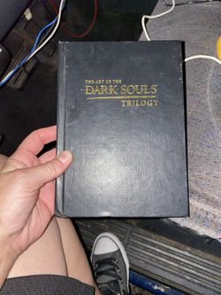 The Art Of The Dark Souls Trilogy- HARD COVER— EXCELLENT CONDITION !!!!!