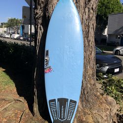 JS psycho nitro surfboard 5’6